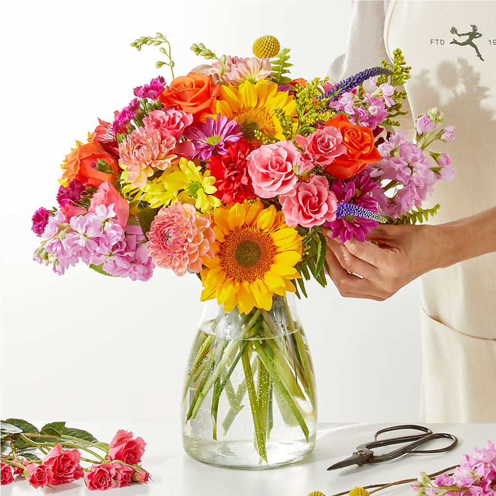 Cue the Confetti - A Florist Original – TOWN CENTER FLORIST & GIFTS INC, Orlando FL