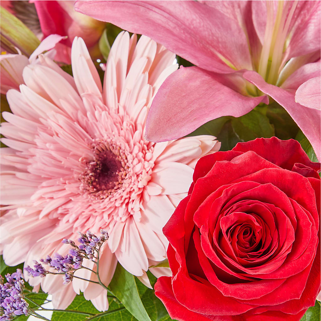 Lots of Love Bouquet – TOWN CENTER FLORIST & GIFTS INC, Orlando FL